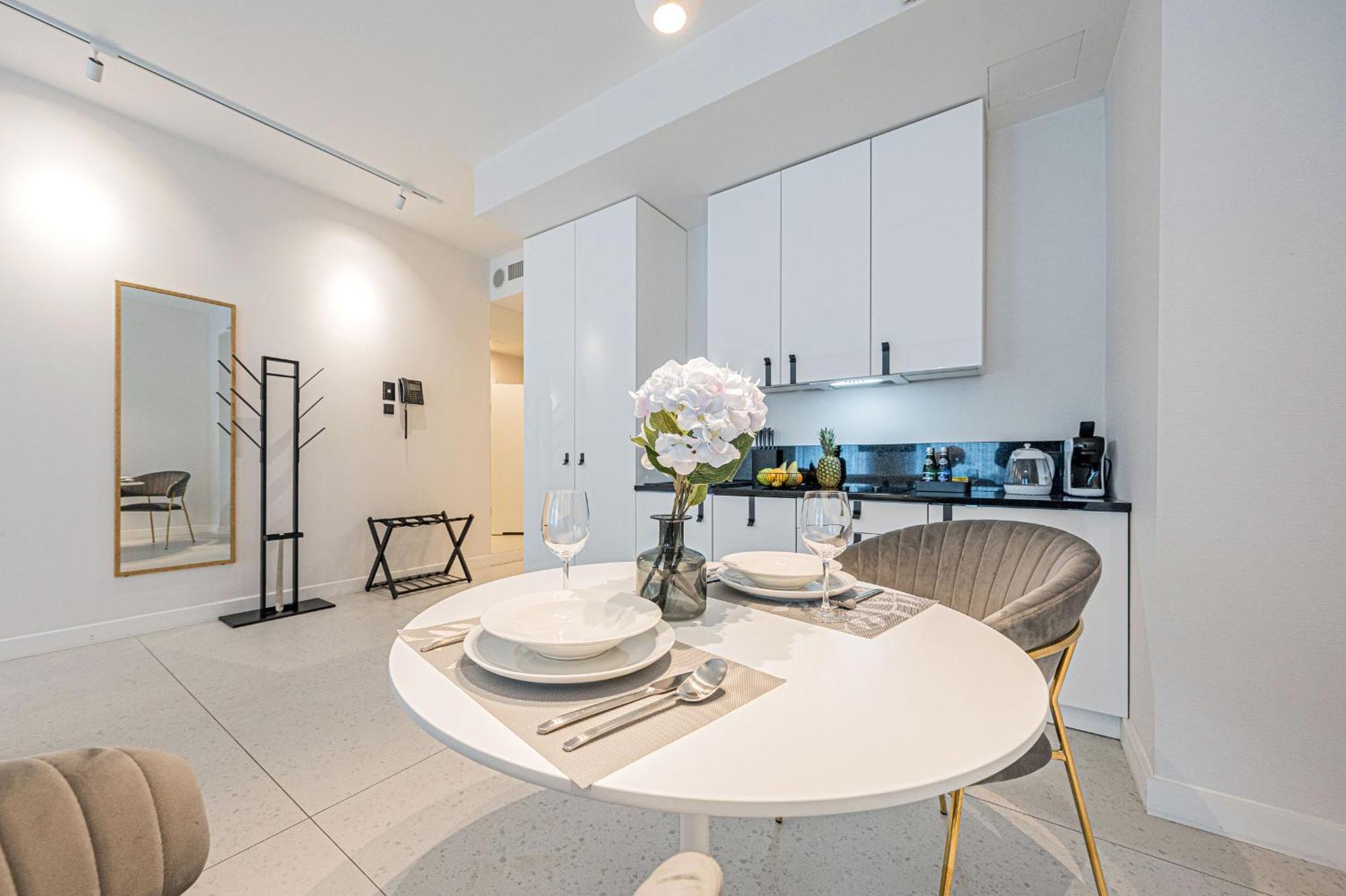 Deo Plaza Apartamenty Premium By Rent Like Home Гданск Екстериор снимка